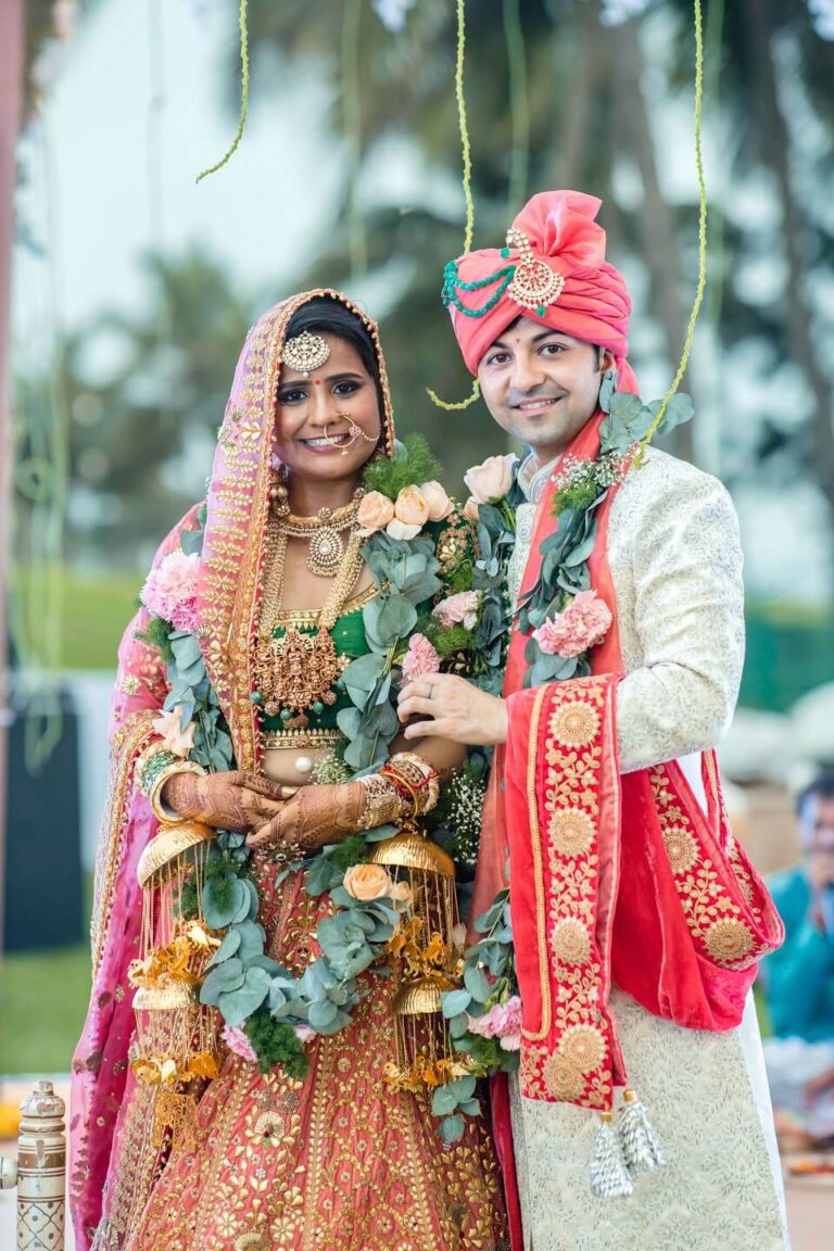 happy bride and groom in Goa